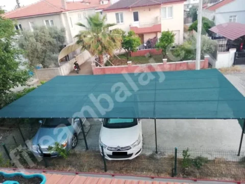 araba-golgeligi-95lik-yesil-seritli-kapak