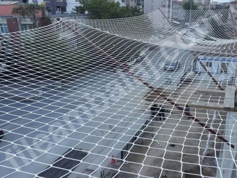 guvenlik-filesi-10cm-gozenekli-6mm-ip-kapak